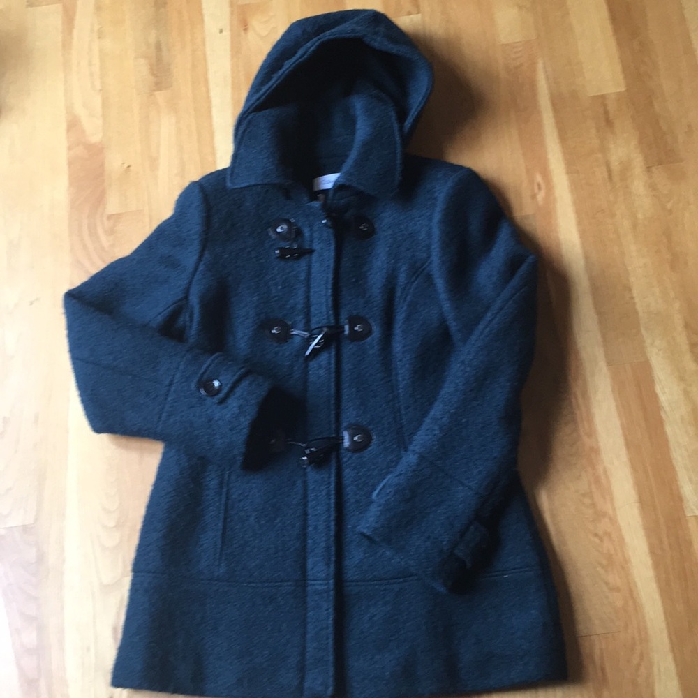 Gorgeous teal colored coat with hood